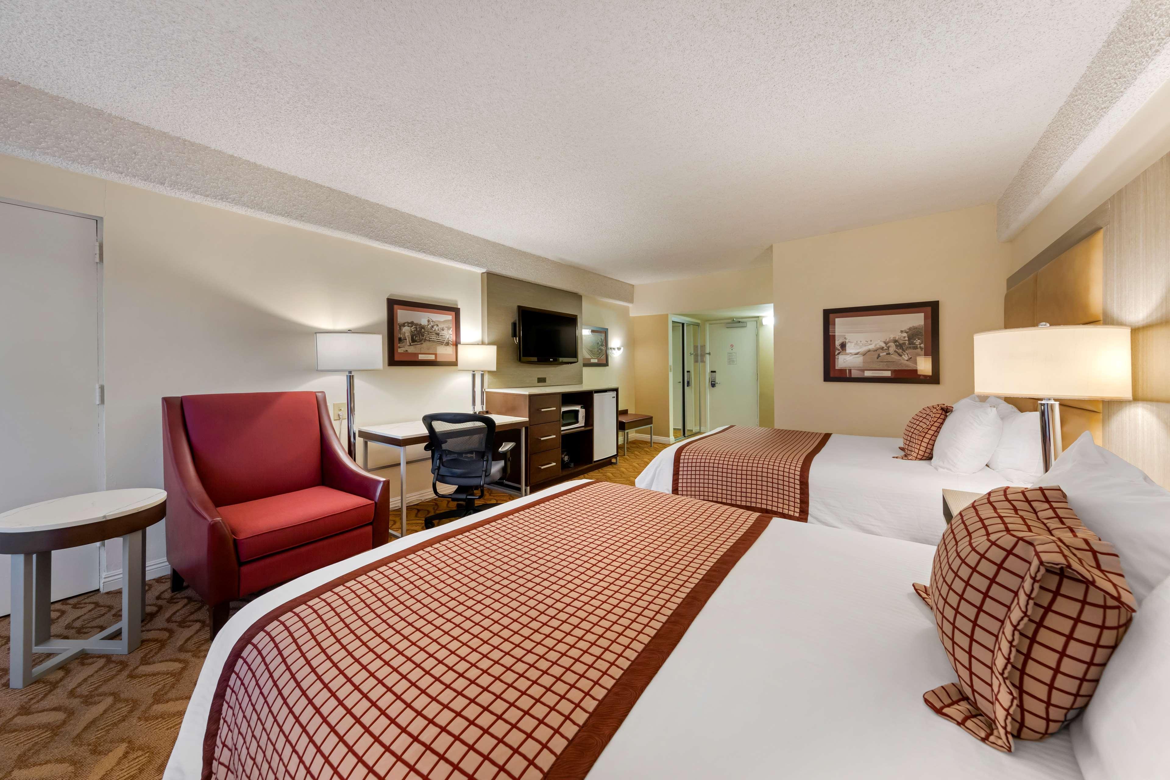 Best Western Plus Thousand Oaks Inn Exterior foto