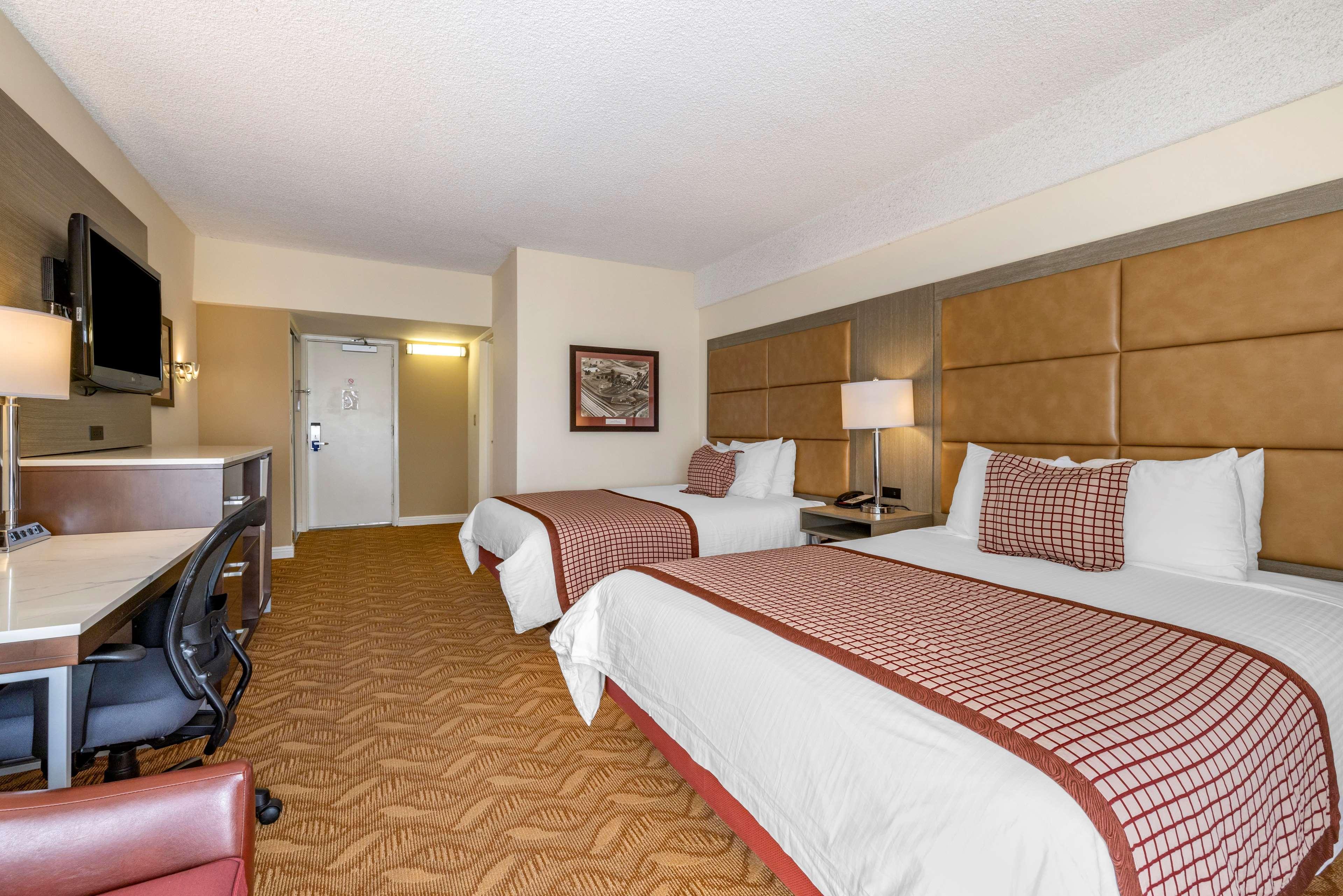 Best Western Plus Thousand Oaks Inn Exterior foto