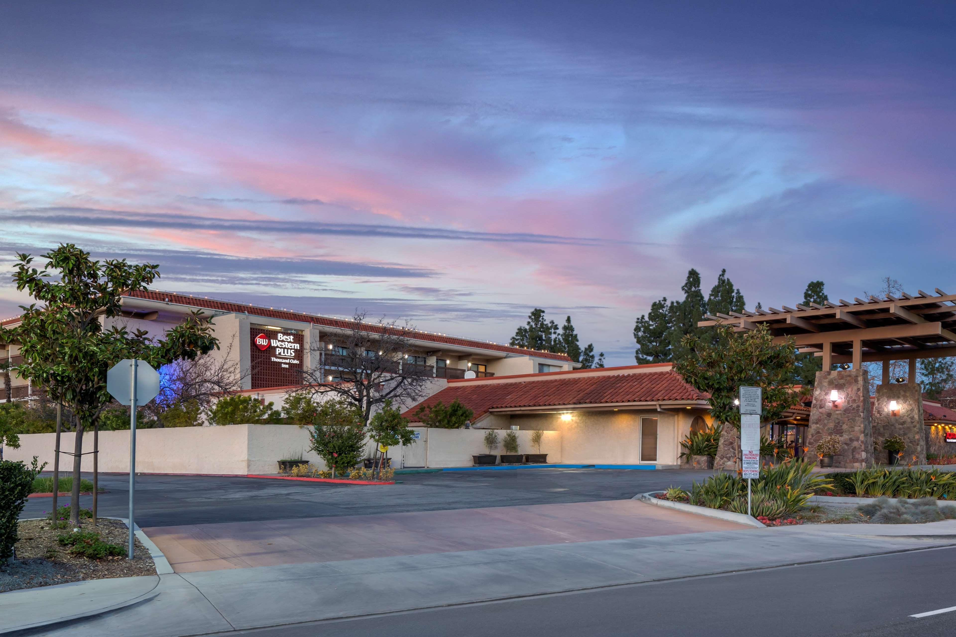 Best Western Plus Thousand Oaks Inn Exterior foto